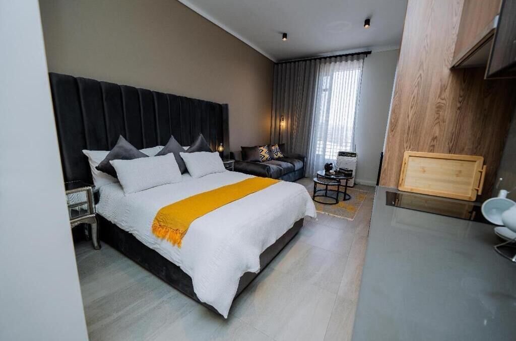 Iron/ironing board, internet, bed sheets, wheelchair access