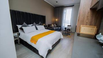 Iron/ironing board, internet, bed sheets, wheelchair access