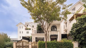 Luxury Villa, City View | Exterior
