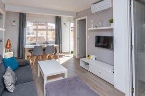 TV - In the centre and near the beach (Fuengirola)