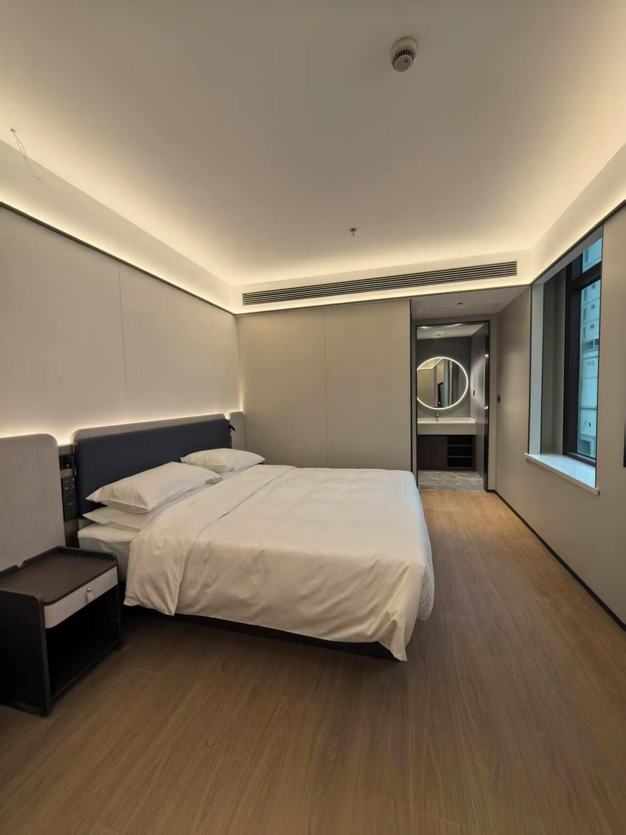 Executive Double Room | Down duvets, blackout curtains, free WiFi, bed sheets