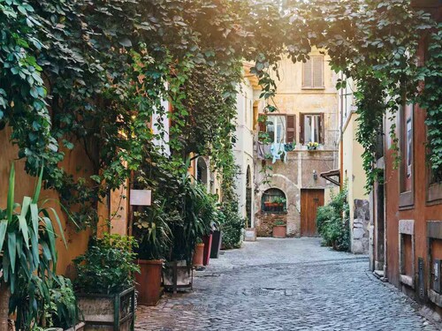 Elegant Roman Retreat in the Heart of Rome! Several units!