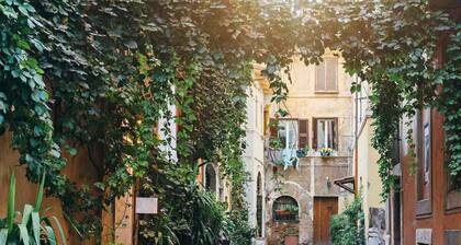 Elegant Roman Retreat in the Heart of Rome! Several units!