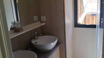 Shower, toilet paper