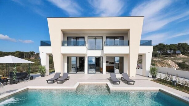 Pool - Villa Odeona (Zadar)