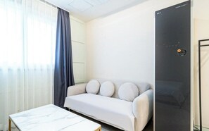 WiFi (無料)