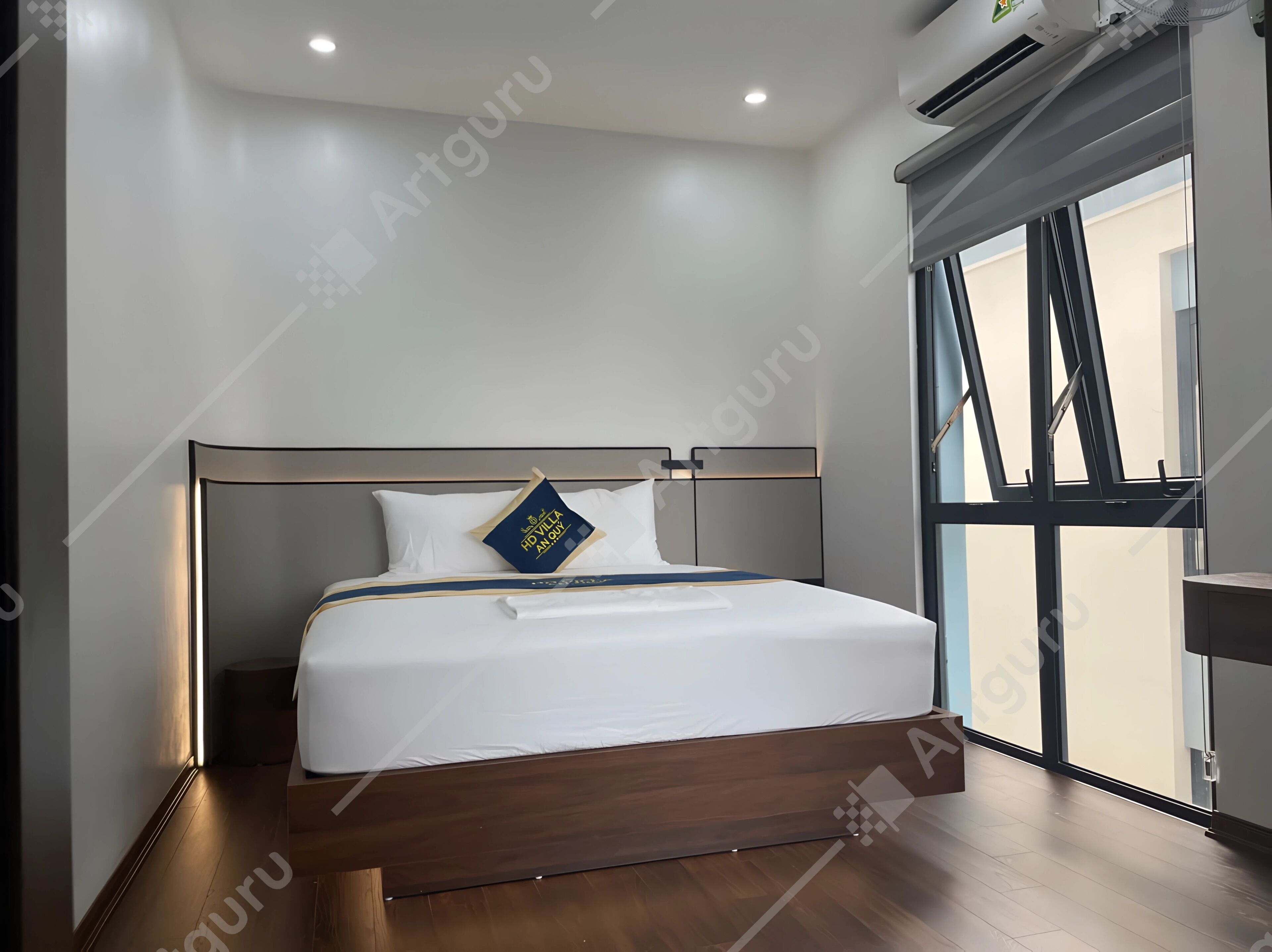 Economy Room