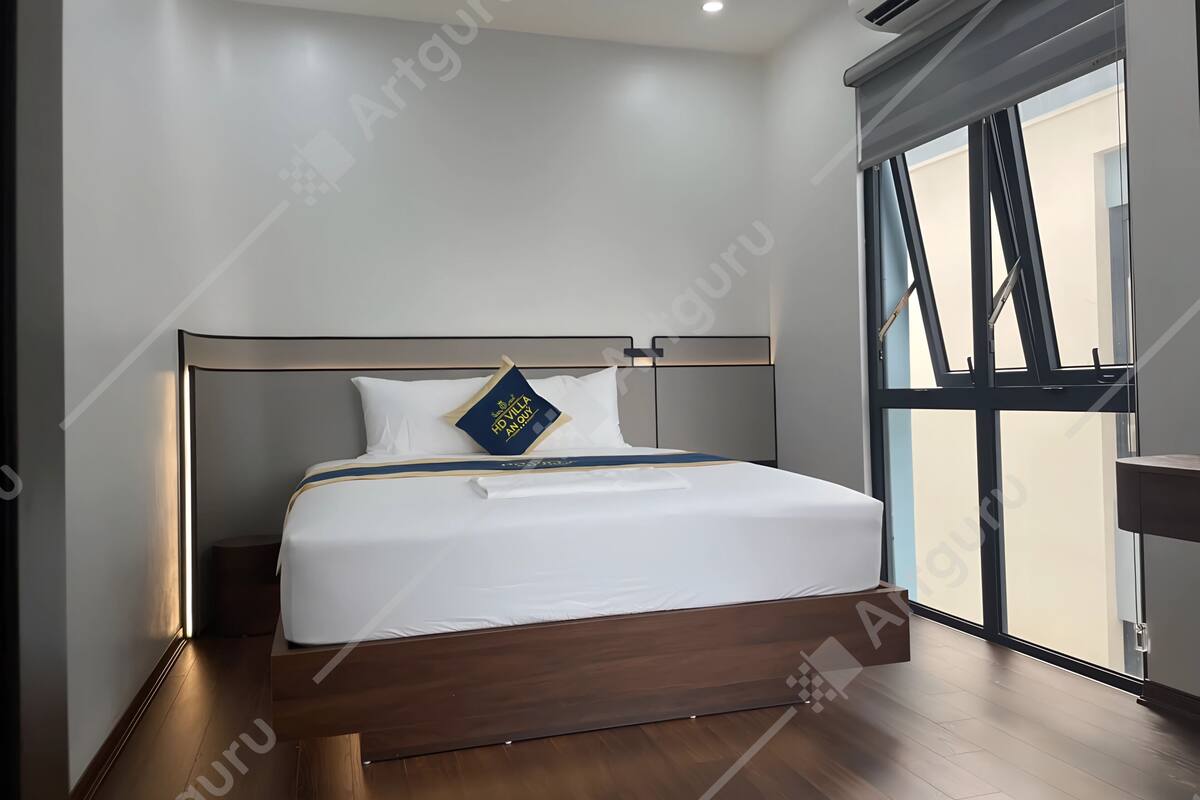 Economy Room