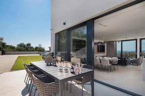 Outdoor dining - Villa 22 .. (ZADAR)