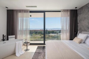 4 Schlafzimmer, Bügeleisen/Bügelbrett, WLAN, Bettwäsche