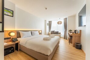 Standard Double Room, City View | Peti besi dalam bilik, Wi-fi percuma 