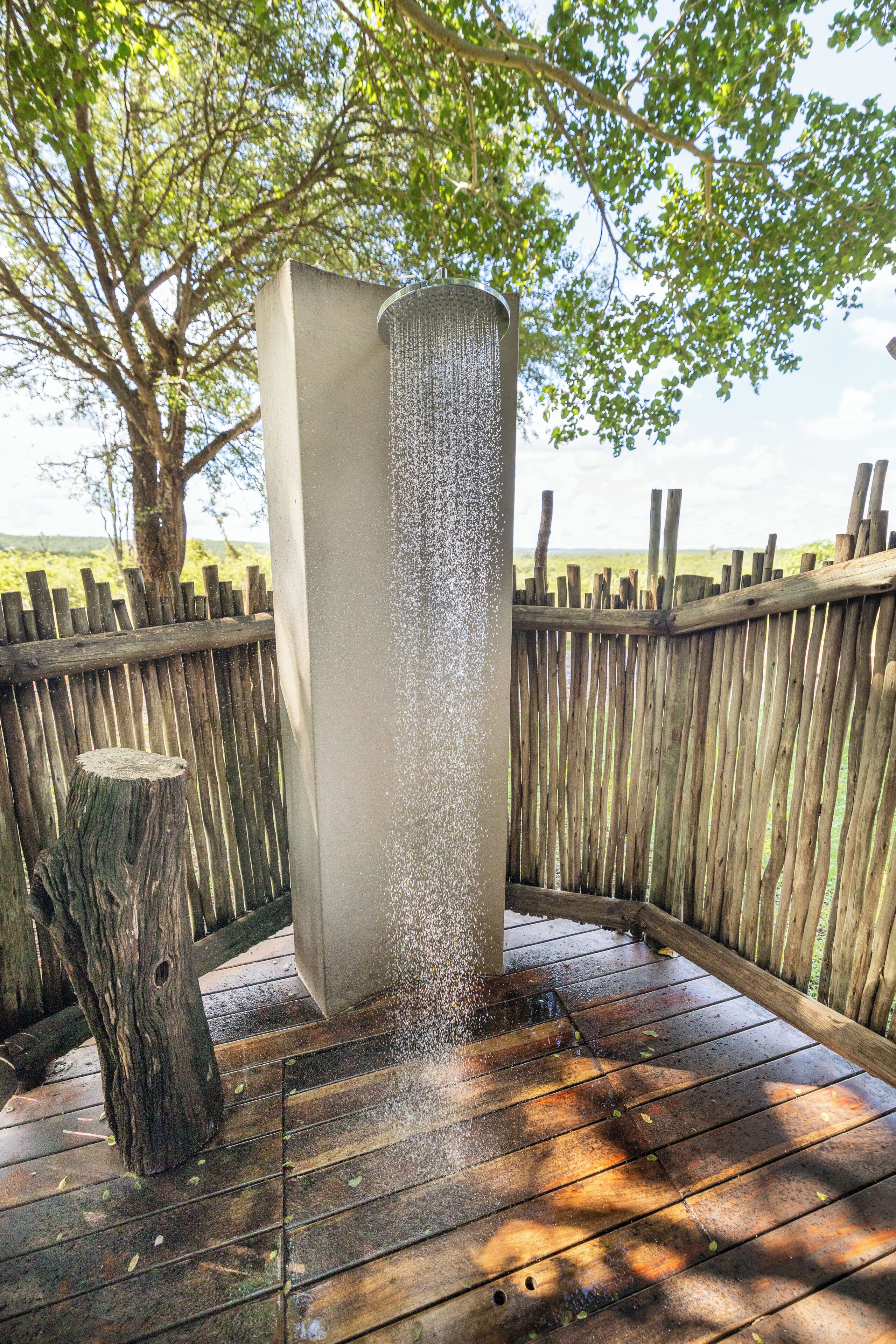 Luxury-Villa | Dusche im Bad