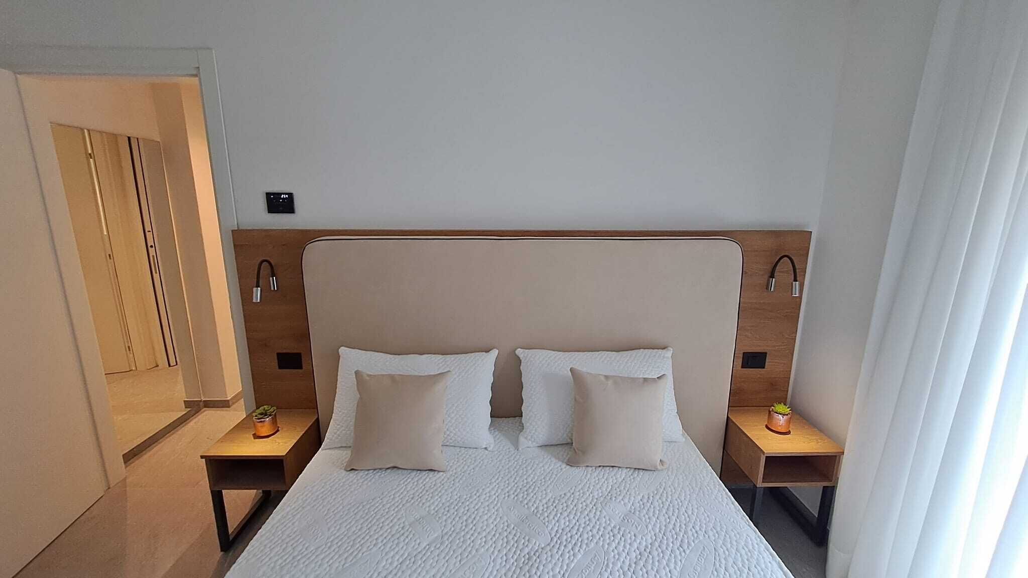 Phòng đôi Tiêu chuẩn, quang cảnh thành phố | Bộ đồ giường cao cấp, chăn bông, két bảo mật tại phòng, bàn 