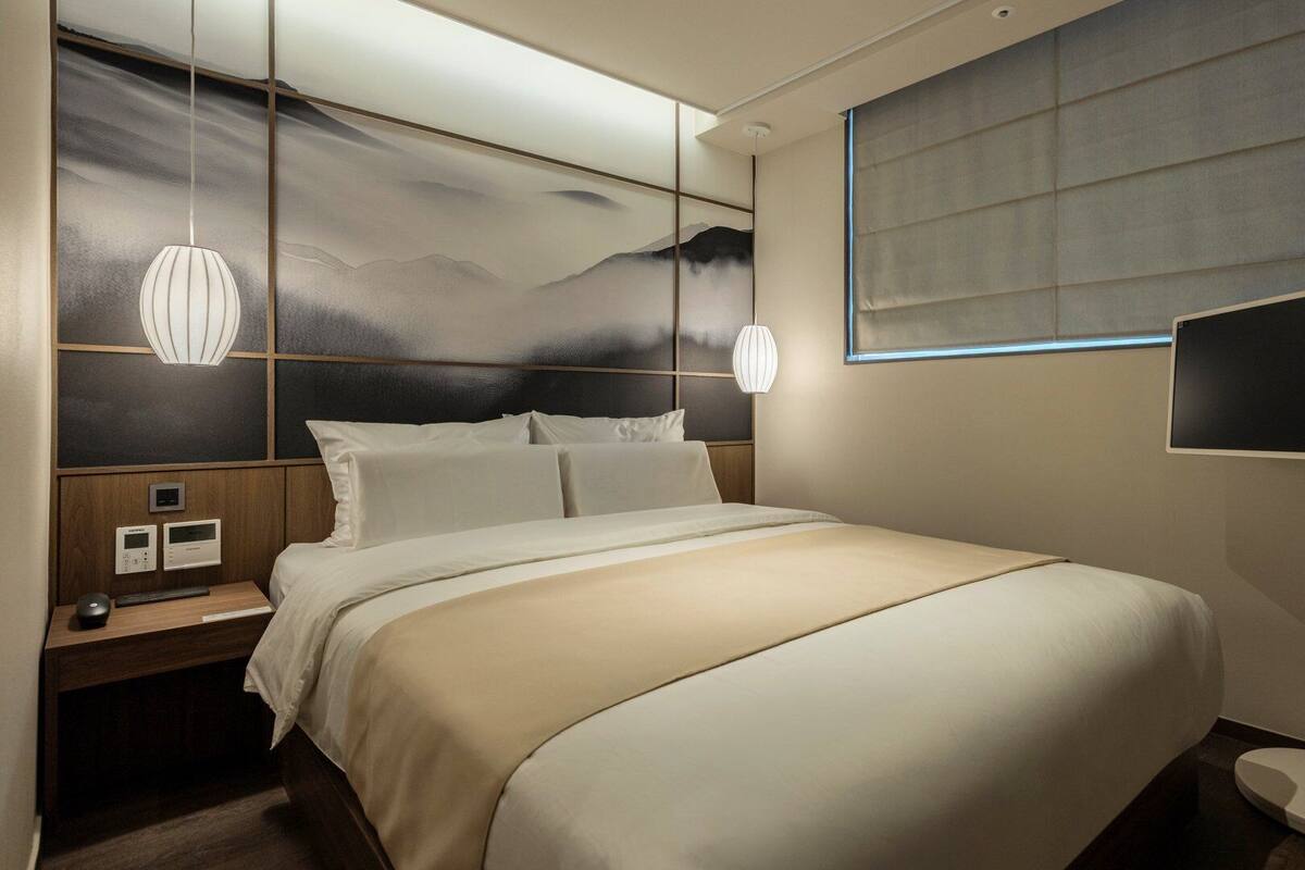 Signature-rum - 2 queensize-sängar - utsikt mot staden | Gratis wi-fi