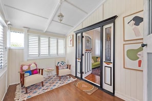 Interior - A Colourful Life! 4bed/2.5bath/1car ~ Queenslander (Brisbane)