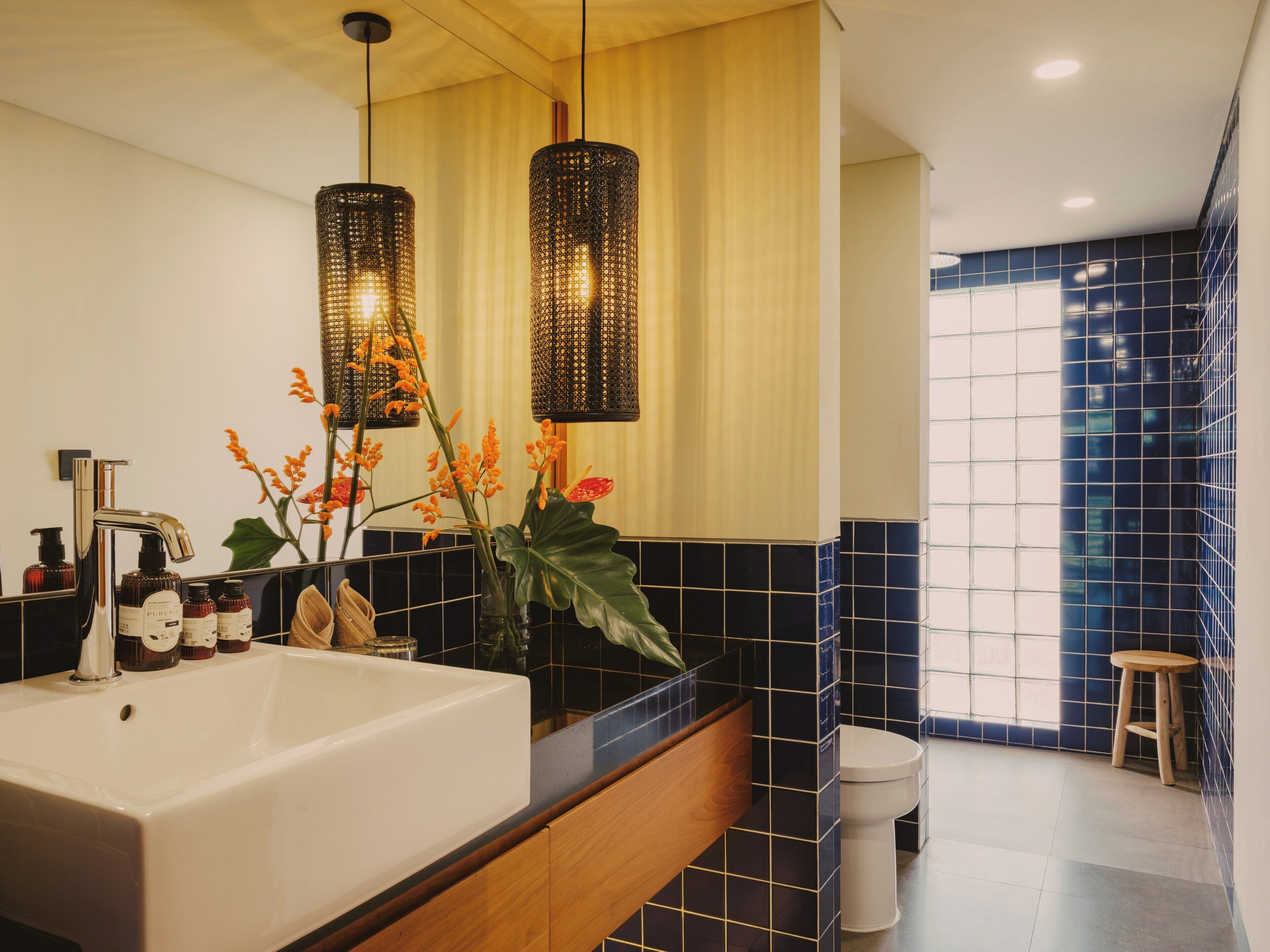 Apartment | Badezimmer | Dusche, Handtücher, Seife, Shampoo