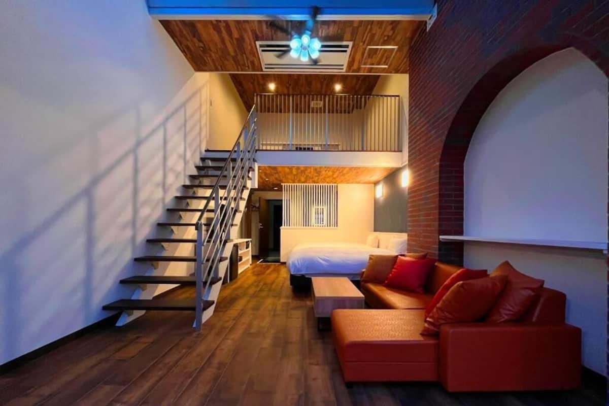 Chambre avec lits jumeaux | Coffres-forts dans les chambres, Wi-Fi gratuit
