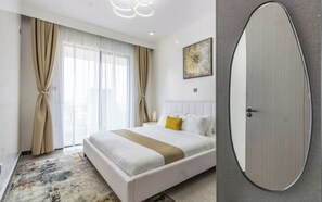 Deluxe Apartment, Balcony, City View | Ruang kerja komputer riba, Wi-fi percuma 
