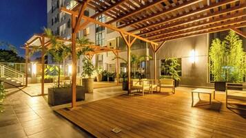 Deluxe Apartment, Balcony, City View | Terrace/patio
