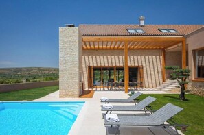 Pool - Villa Sound of Silence (Danilo Gornje)