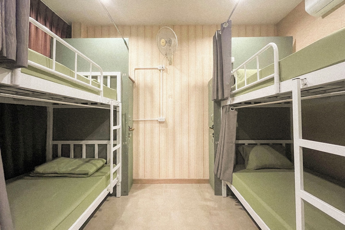 Dormitorio compartido estándar, solo para mujeres, para no fumadores, aire acondicionado | Ropa de cama de alta calidad y camas con efecto memoria