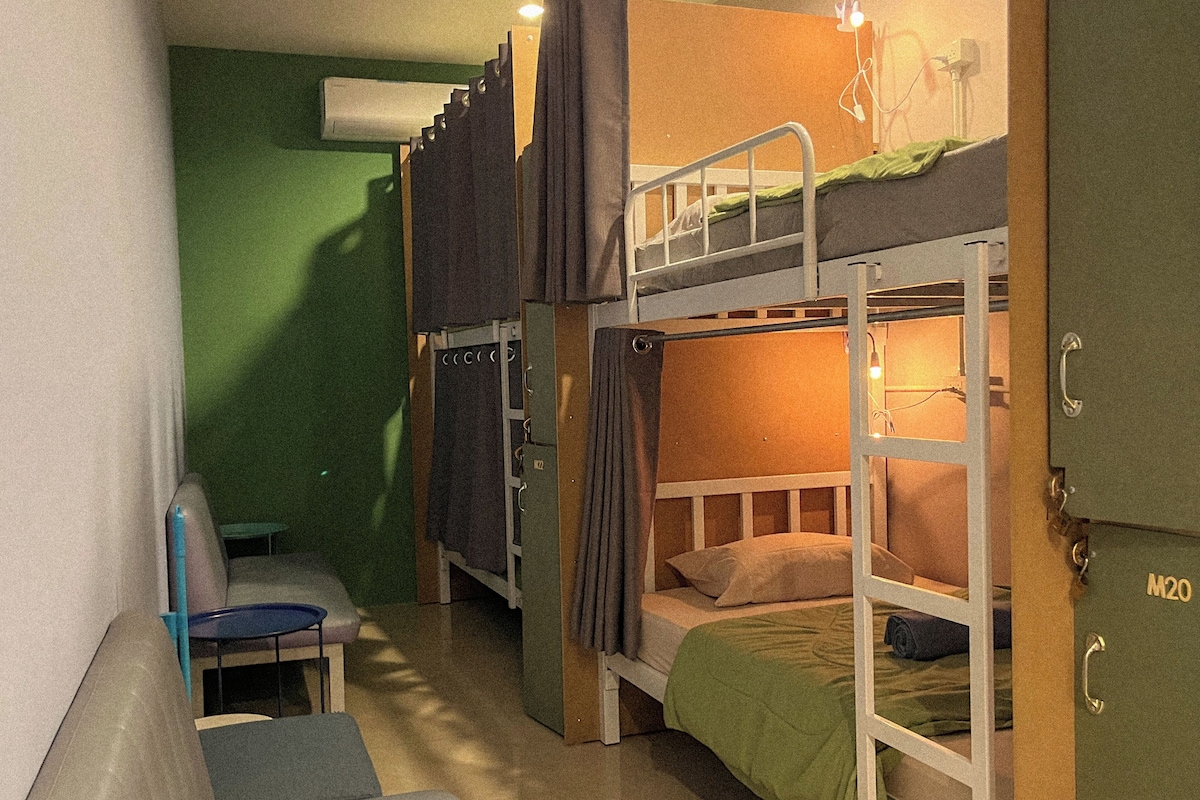 Dortoir partagé Standard, mixte, non-fumeur, climatisation | Literie de qualité, lit avec matelas en mousse à mémoire