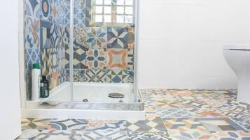 Double Room, Patio, Courtyard View | Bathroom