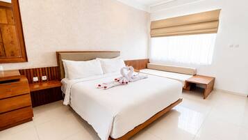 Junior Suite | Desk, laptop workspace, free WiFi