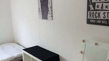 2 bedrooms