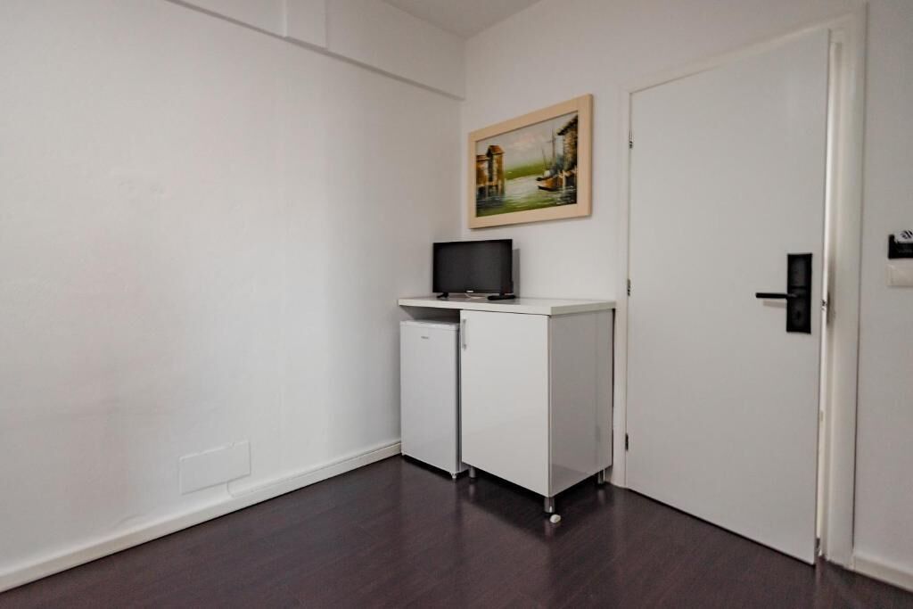 Quadruple Room, Balcony, Courtyard View | Interior