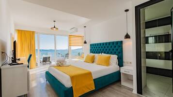 Superior Suite, Balcony, Beachfront | Soundproofing, iron/ironing board, free WiFi