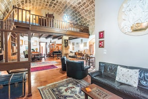 Standard House, 2 Bedrooms, 2 Bathrooms (Fort Galantè) | Living area - Fort Galante (Alghero)