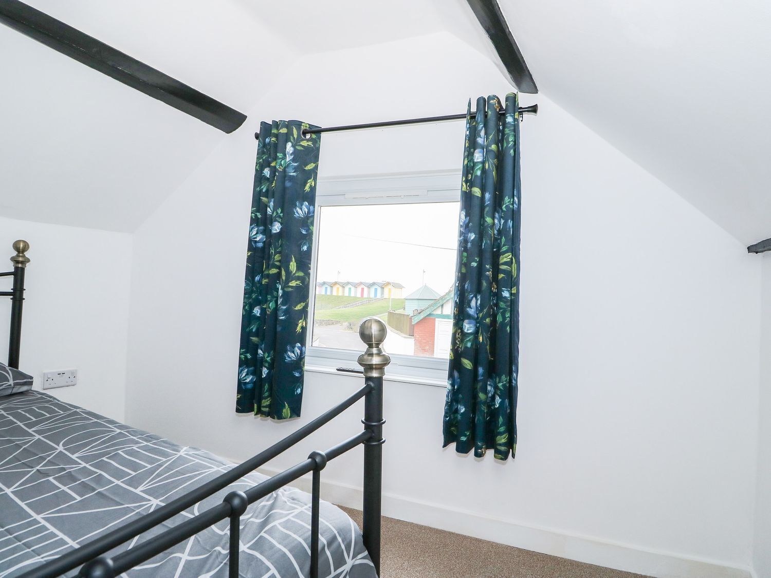 2 bedrooms, free WiFi, individually decorated, individually furnished