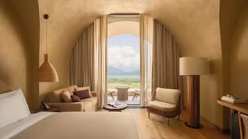Double Room, Mountain View | In-room safe, desk, laptop workspace, blackout drapes