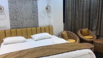 Quarto luxo | Camas extras/dobráveis (sobretaxa), roupa de cama