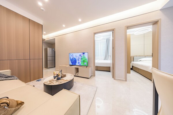 Ge Rui  Apartmentfutian Shenzhen. - Hong Kong