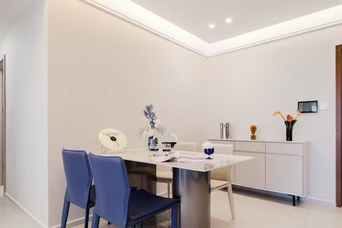 Family Suite, 3 Bedrooms, Balcony, City View | Dining
