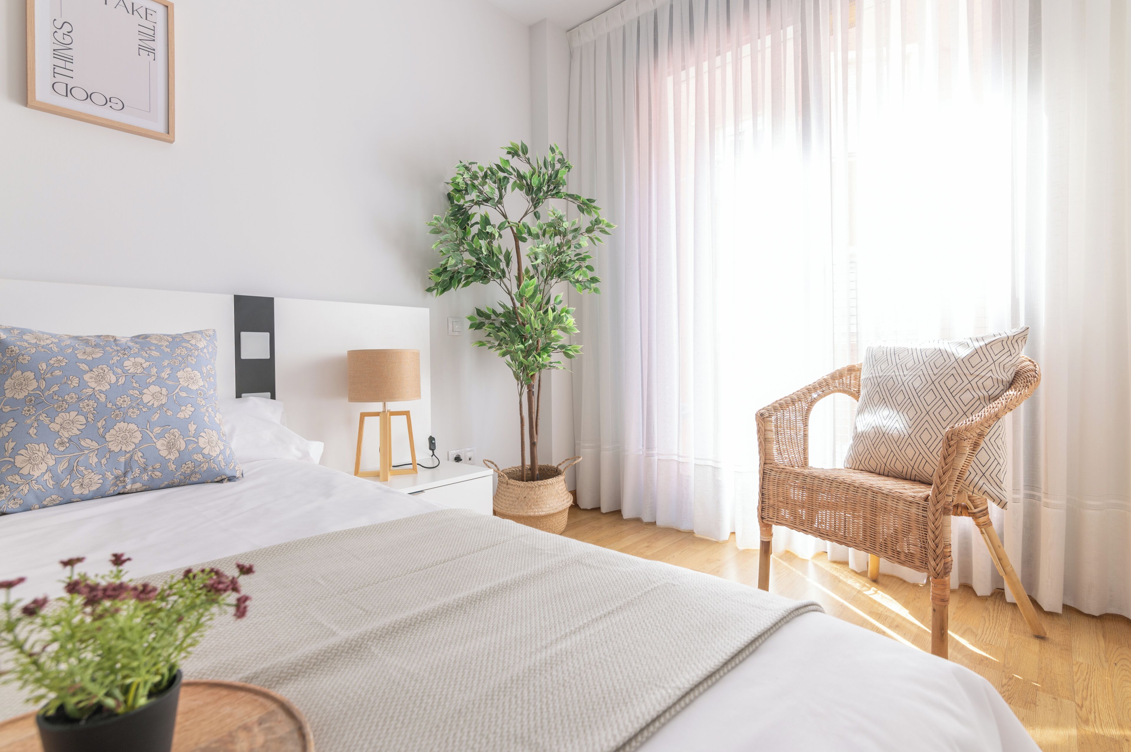 2 slaapkamers, een strijkplank/strijkijzer, wifi, beddengoed