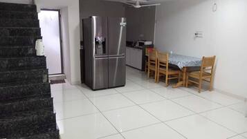 Luxury Double Room, Garden View | Interior