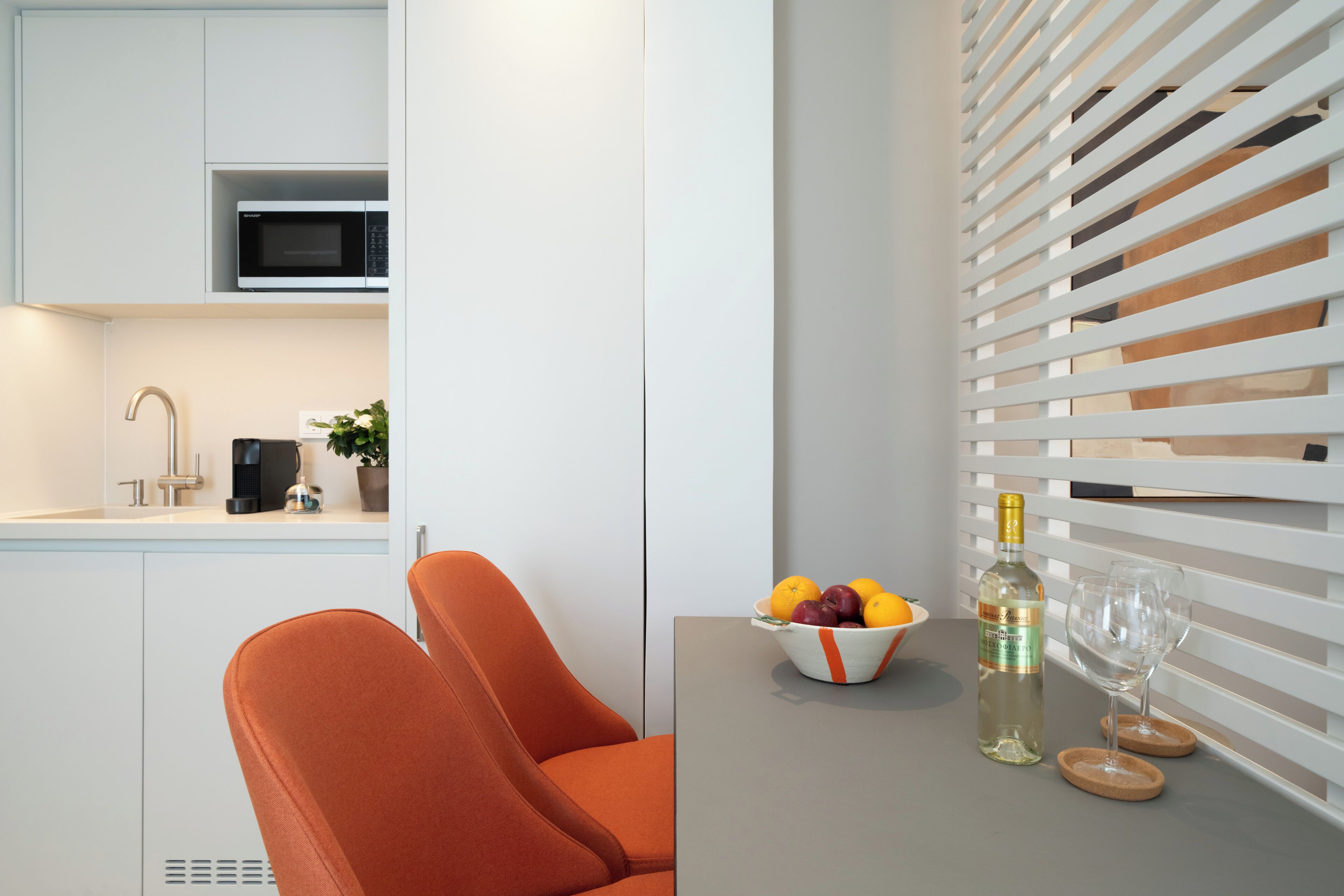 Studio Deluxe, balcon, vue ville | Restauration dans la chambre