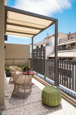 Studio Deluks, balkon, pemandangan kota | Teras/patio