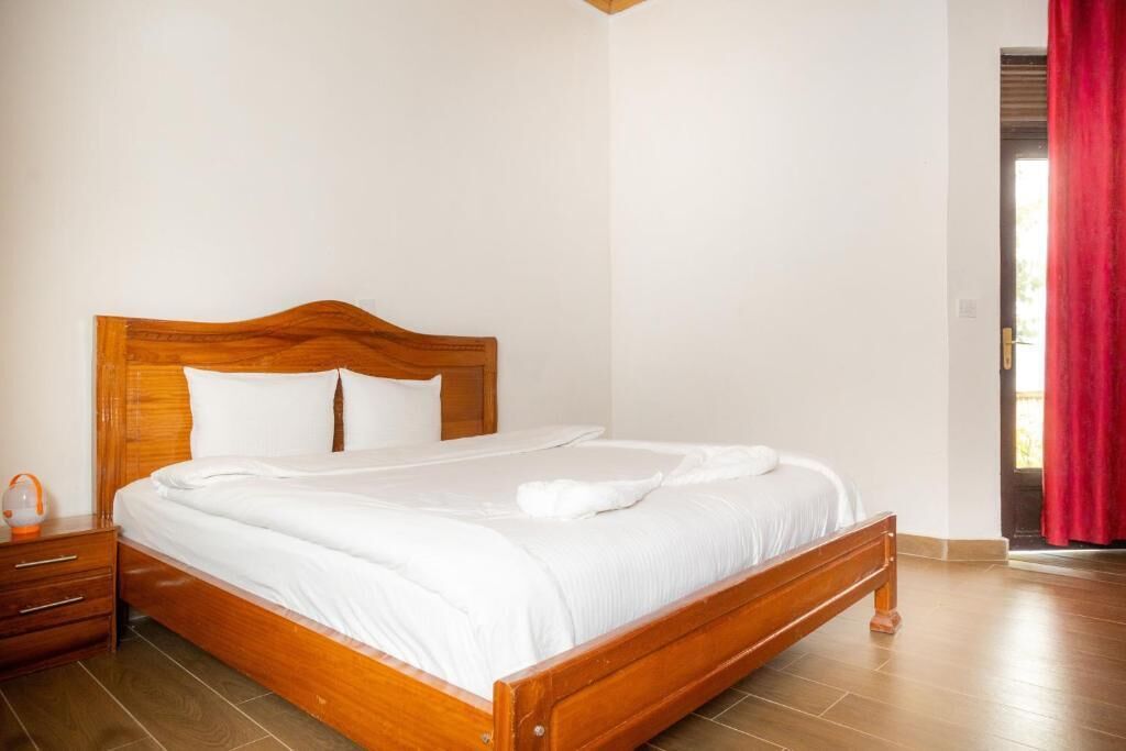 Bungalow, Balcony, Garden View | In-room safe, soundproofing, iron/ironing board
