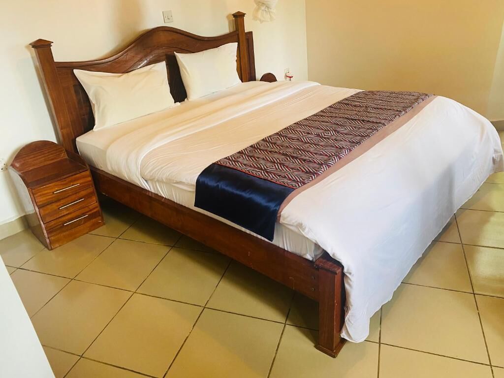 Bungalow, Balcony, Garden View | In-room safe, soundproofing, iron/ironing board