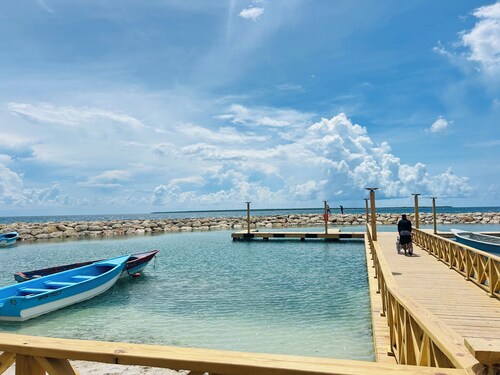 Penthouse with private jacuzzi 4 rooms up to 8 people 3 minutes from the beach