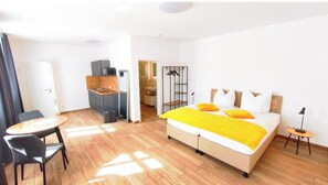1 camera, Wi-Fi, lenzuola