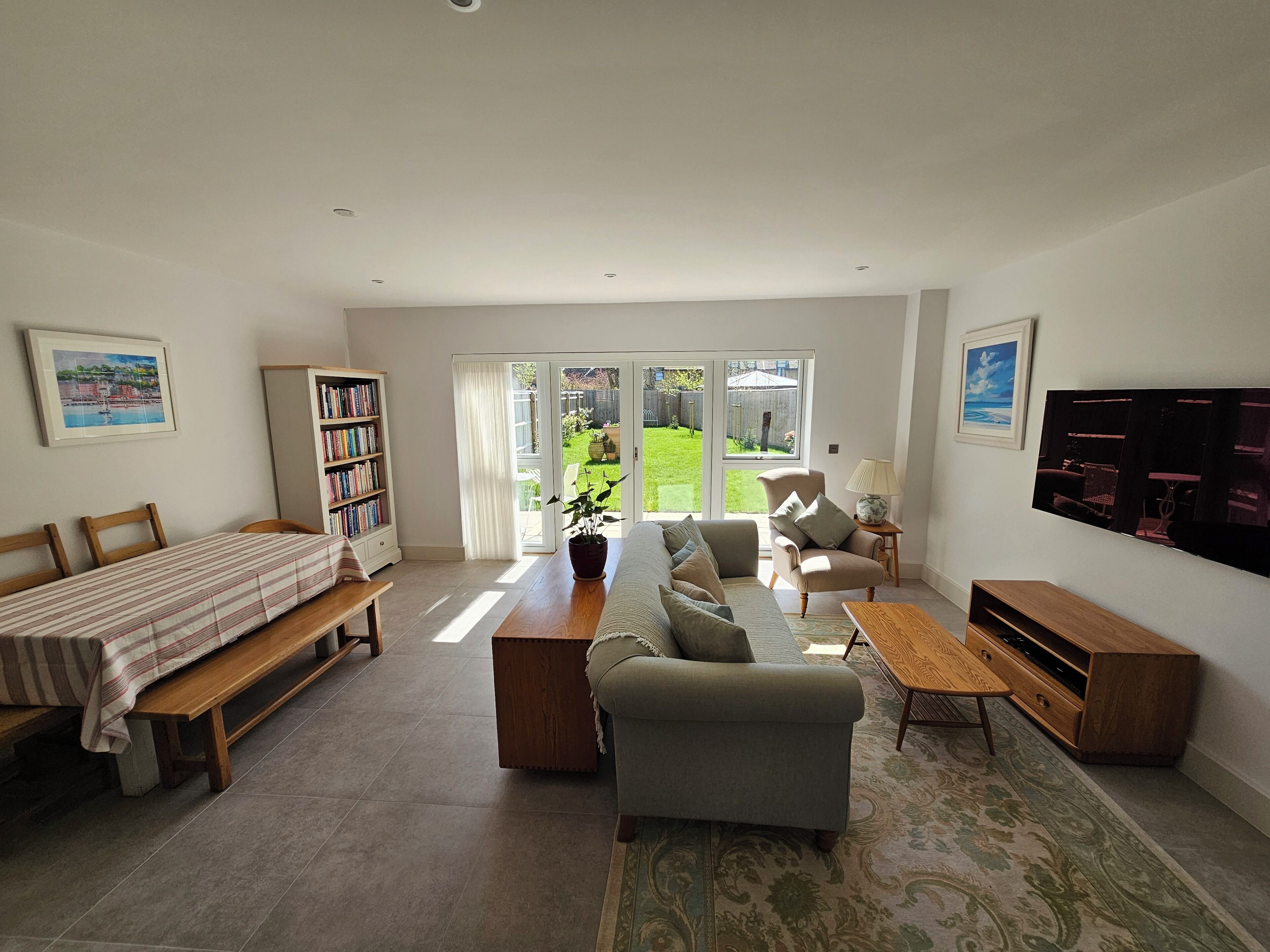 Smart TV, DVD player, books