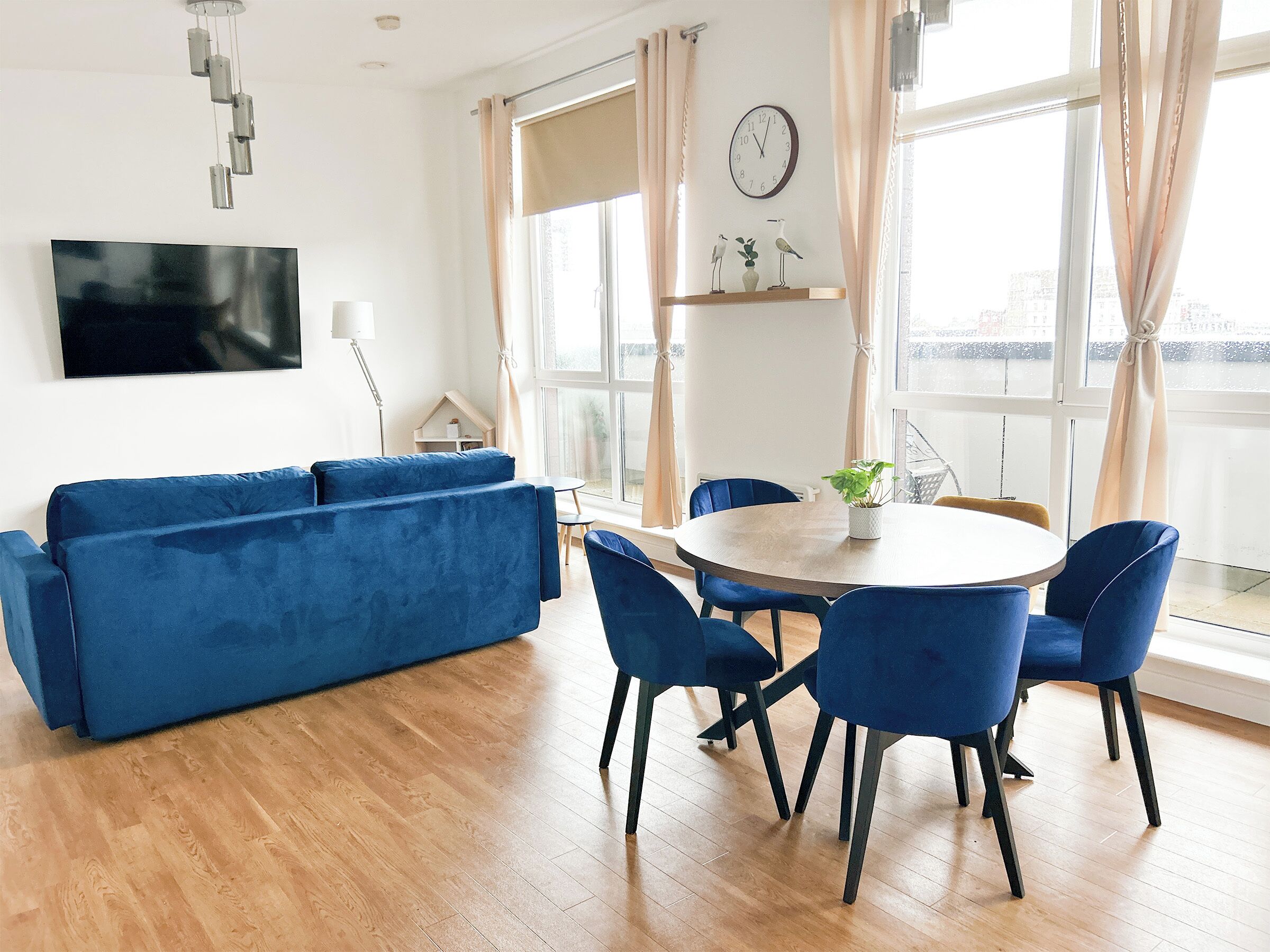 Wonderful 2-bedroom Penthouse Apartment In Peaceful Southampton Near Local Spots - Beaulieu