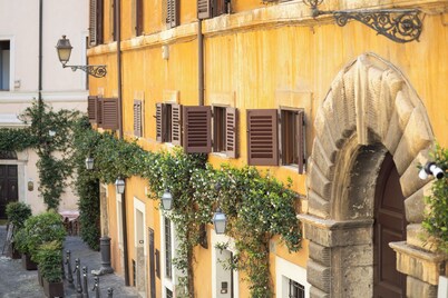 Palazzo Taverna Apartments