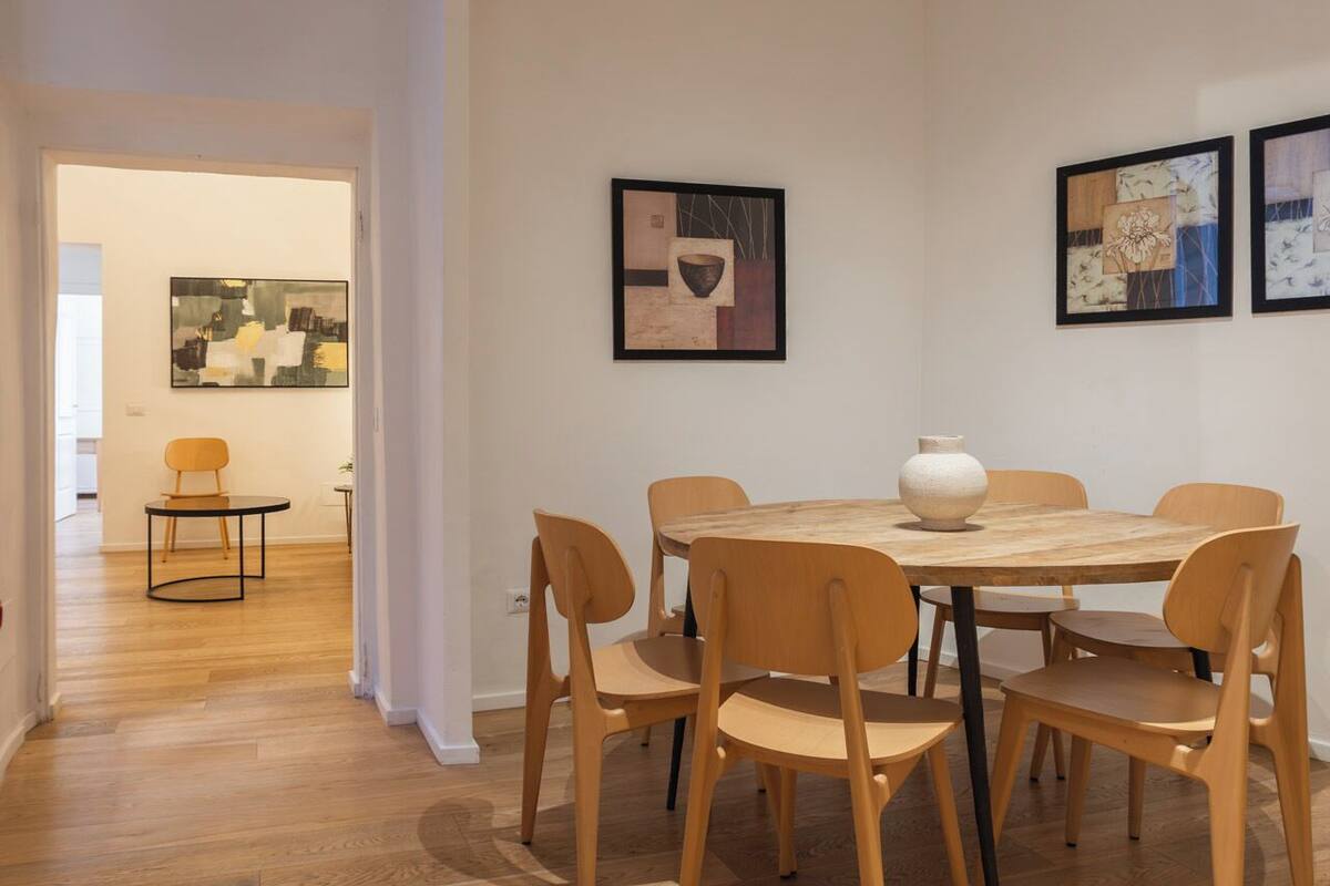 Apartamento Deluxe | Cortinas opacas, tabla de planchar con plancha, wifi gratis