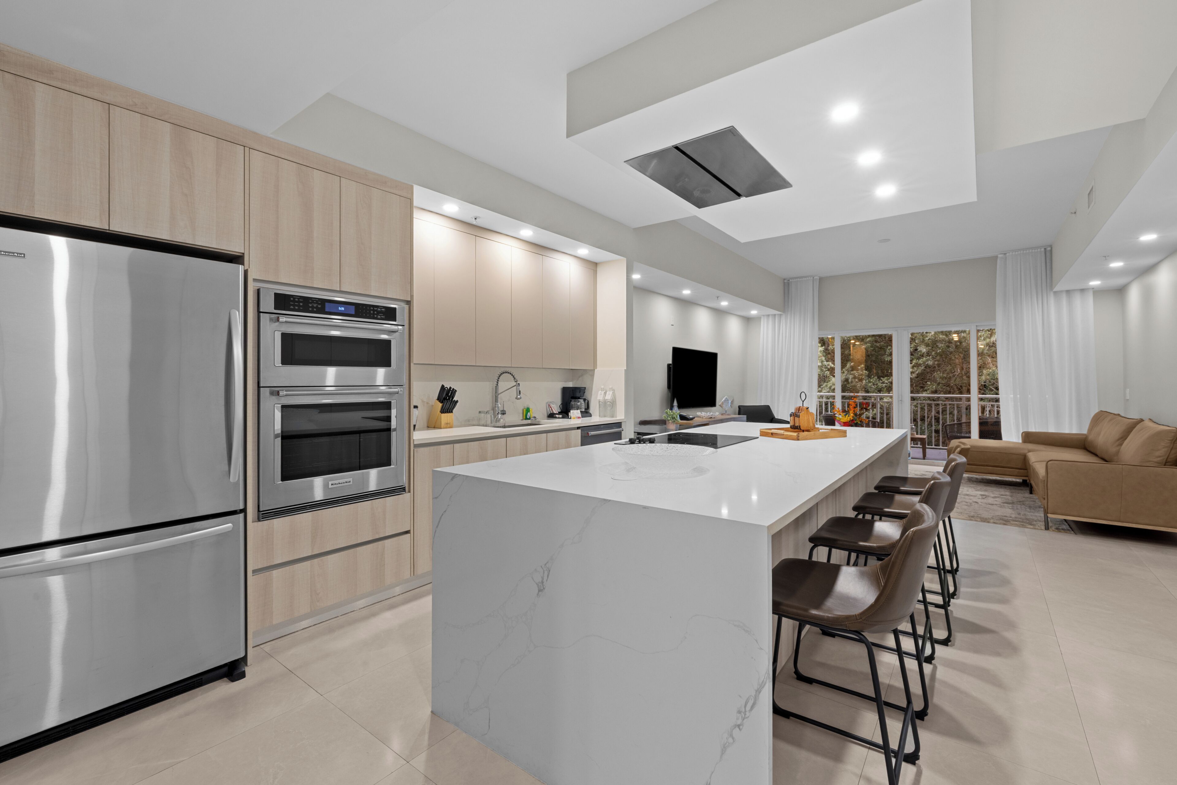 Fridge, microwave, dishwasher, coffee/tea maker